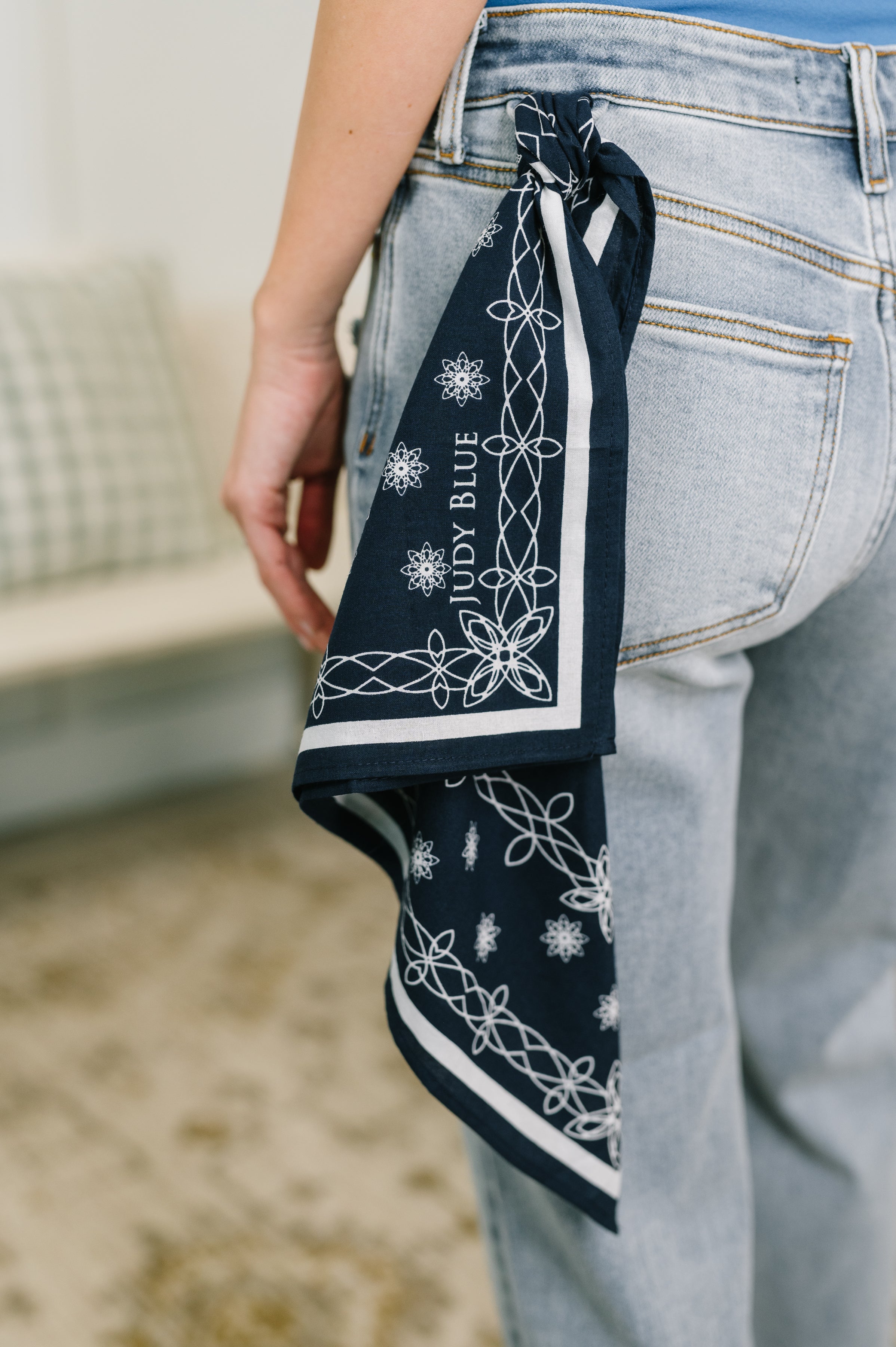 Judy Blue Alex Mid Rise Boyfriend Jean with Bandana Loop