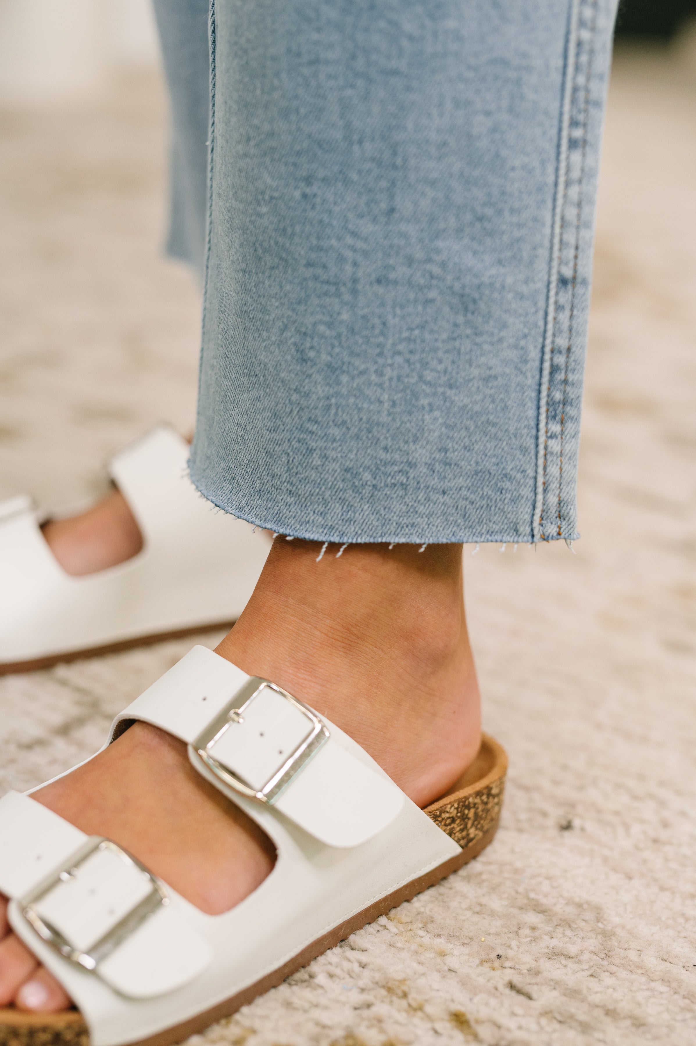 Judy Blue Dawn Mid Rise Ankle Straight w Bandana Loop