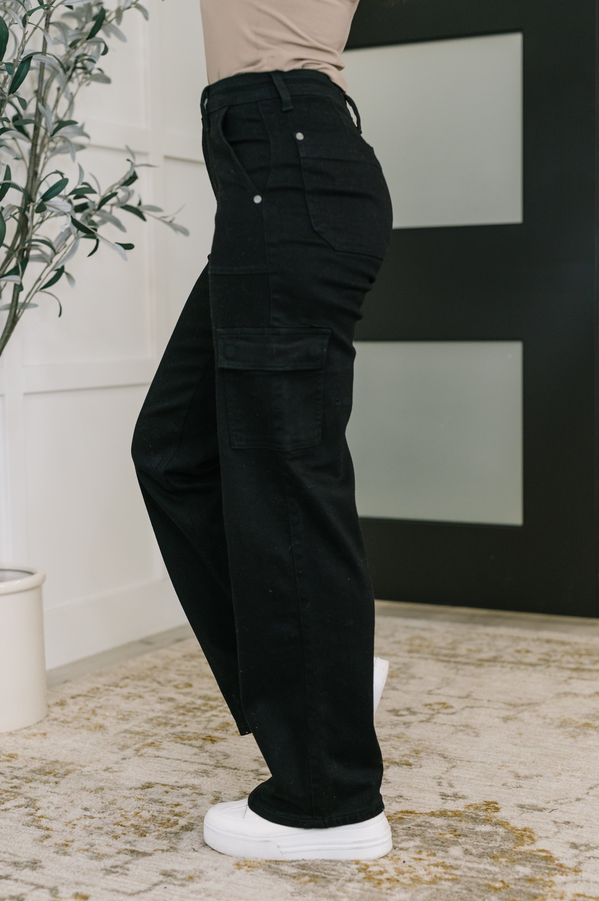 Judy Blue Keira High Waist Cargo Wide in Black