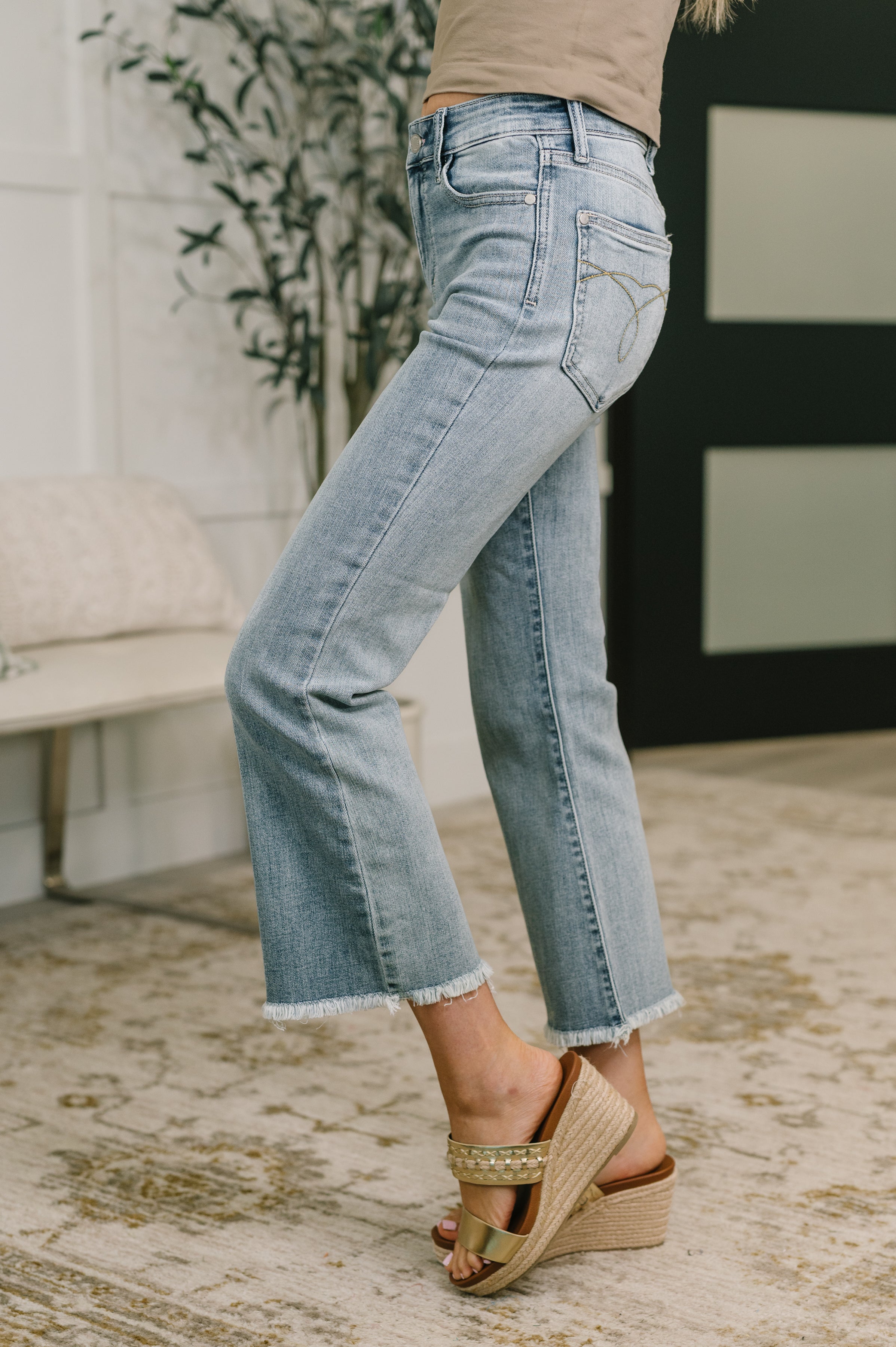 Judy Blue Mckaylee Mid Rise Kick Flare Jeans with Frayed Hem