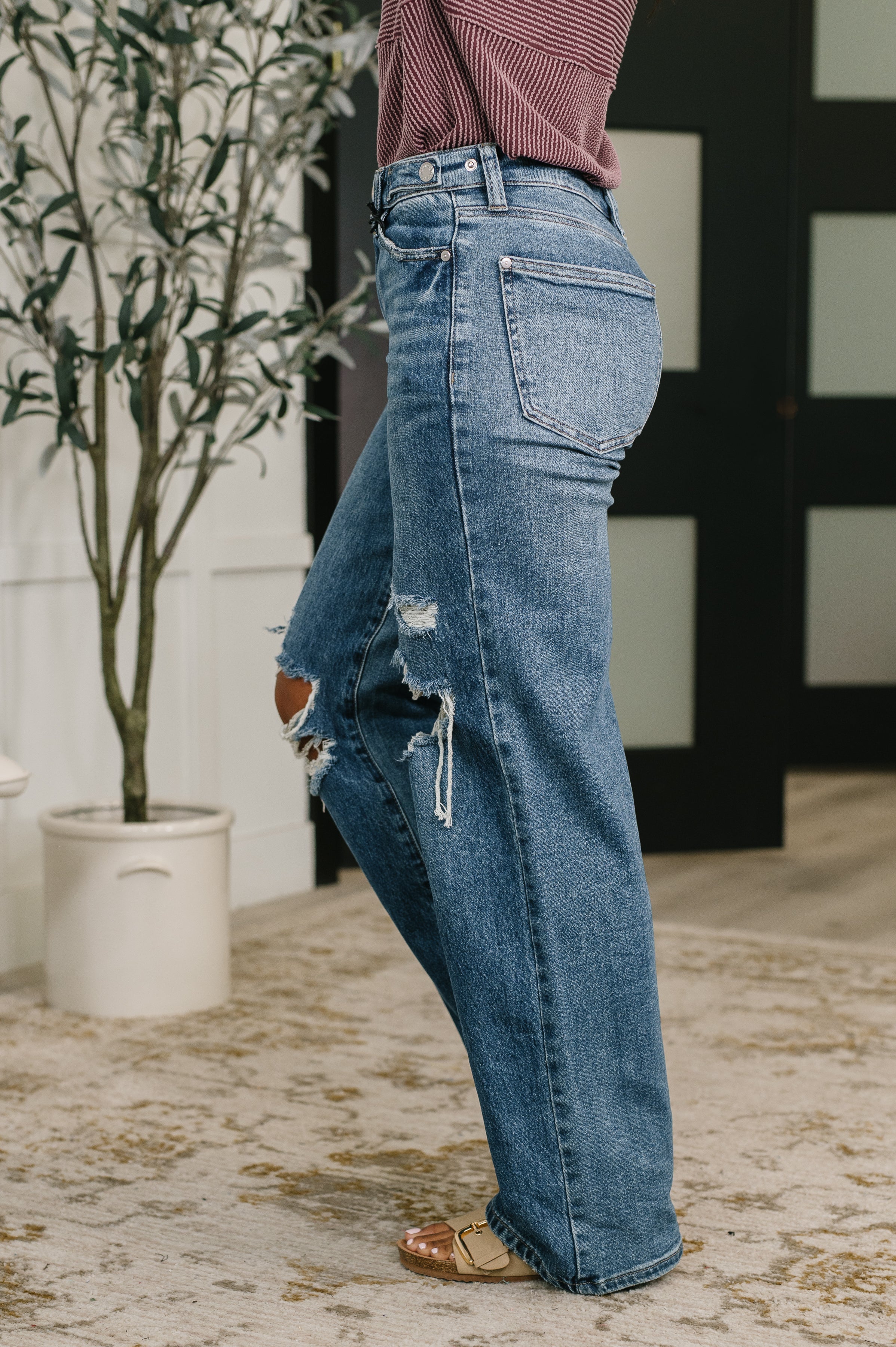 Judy Blue Roseanne High Waist Rigid Magic Column Straight Destricted Adjustable WS Tabs