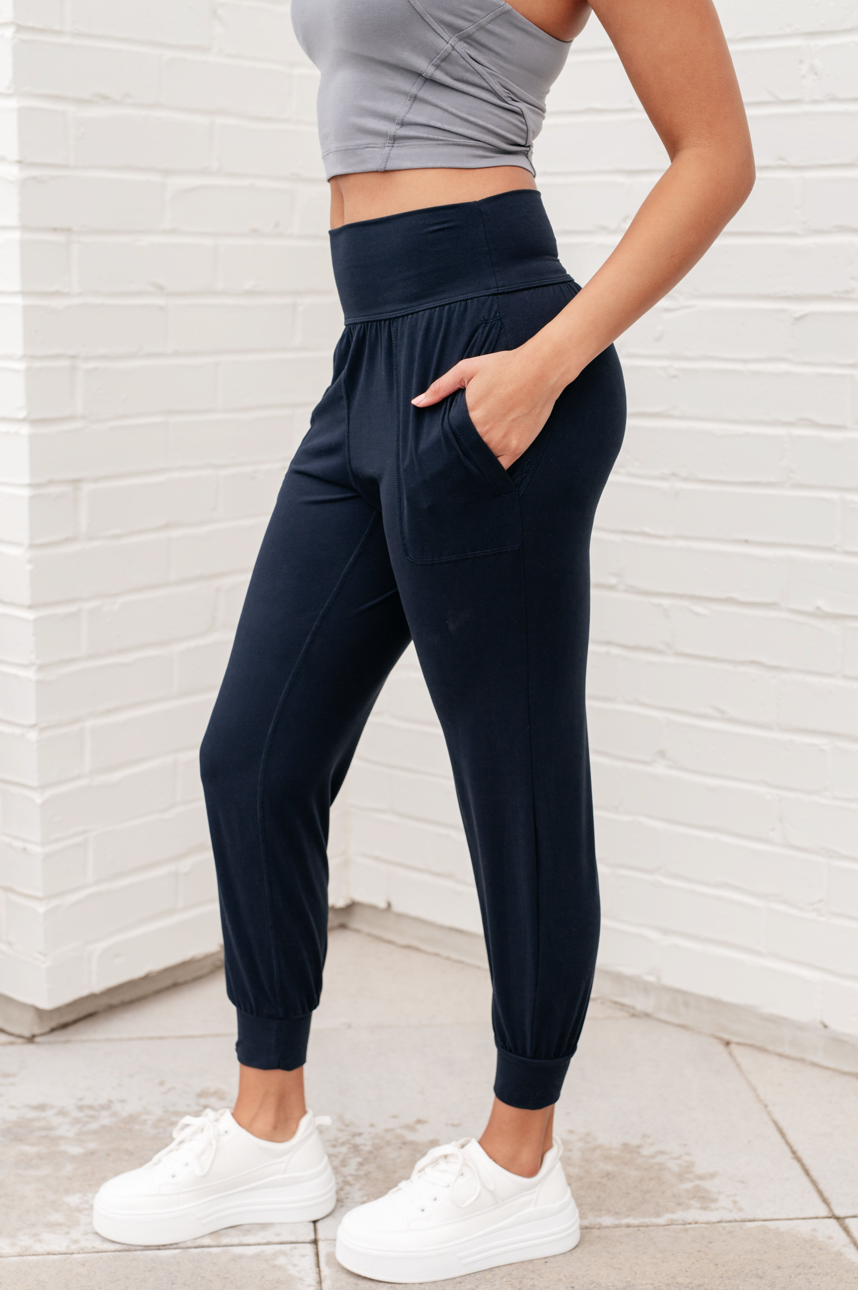 Always Accelerating Joggers in Nocturnal Navy Athleisure Ave Shops   