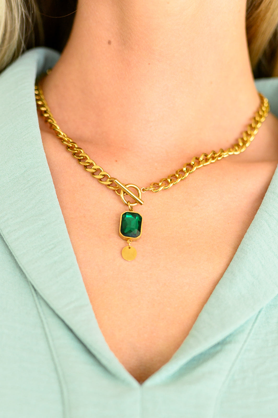 Emerald Chain Necklace Accessories Ave Shops   