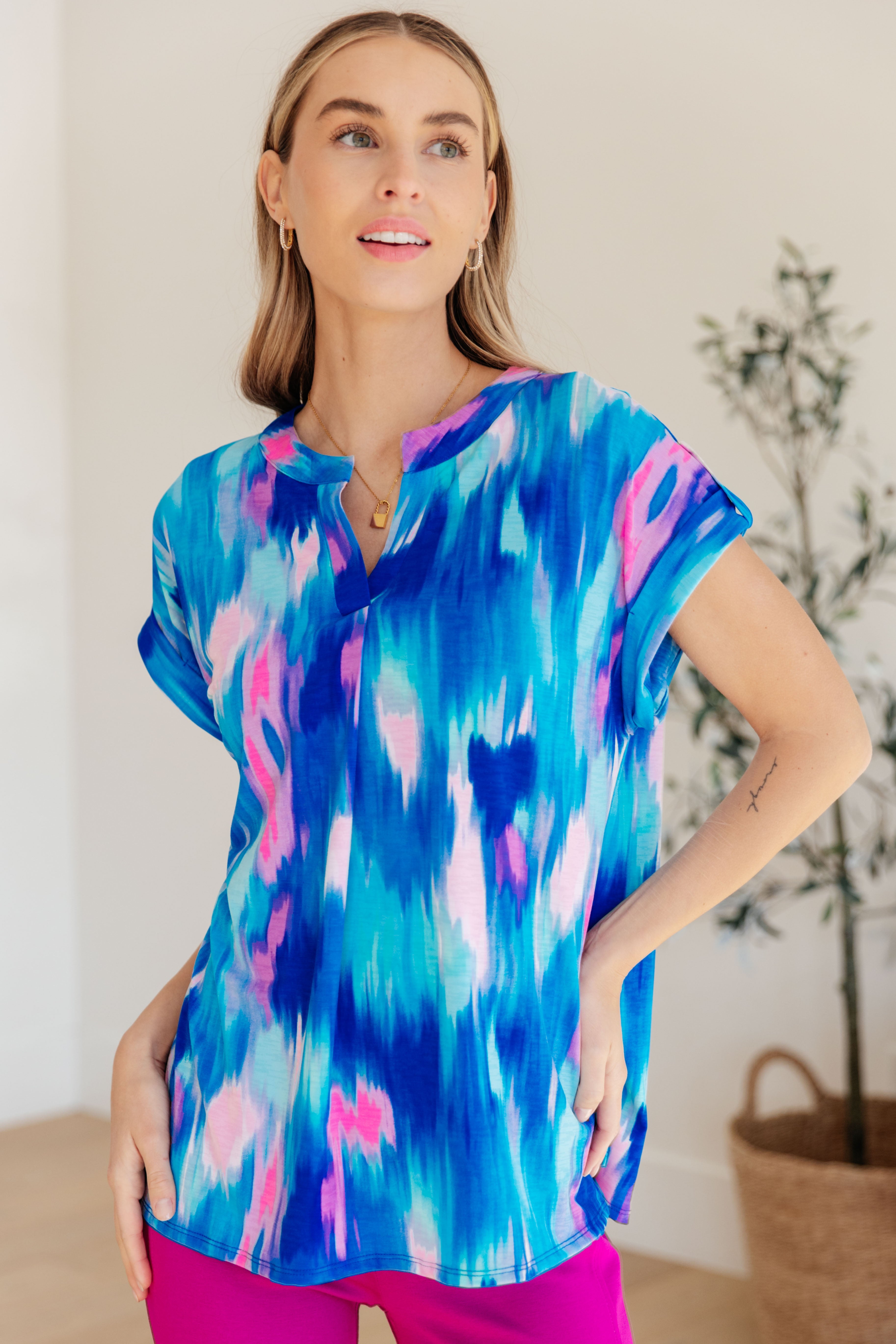 Lizzy Cap Sleeve Top in Royal Brush Strokes Womens Ave Shops   