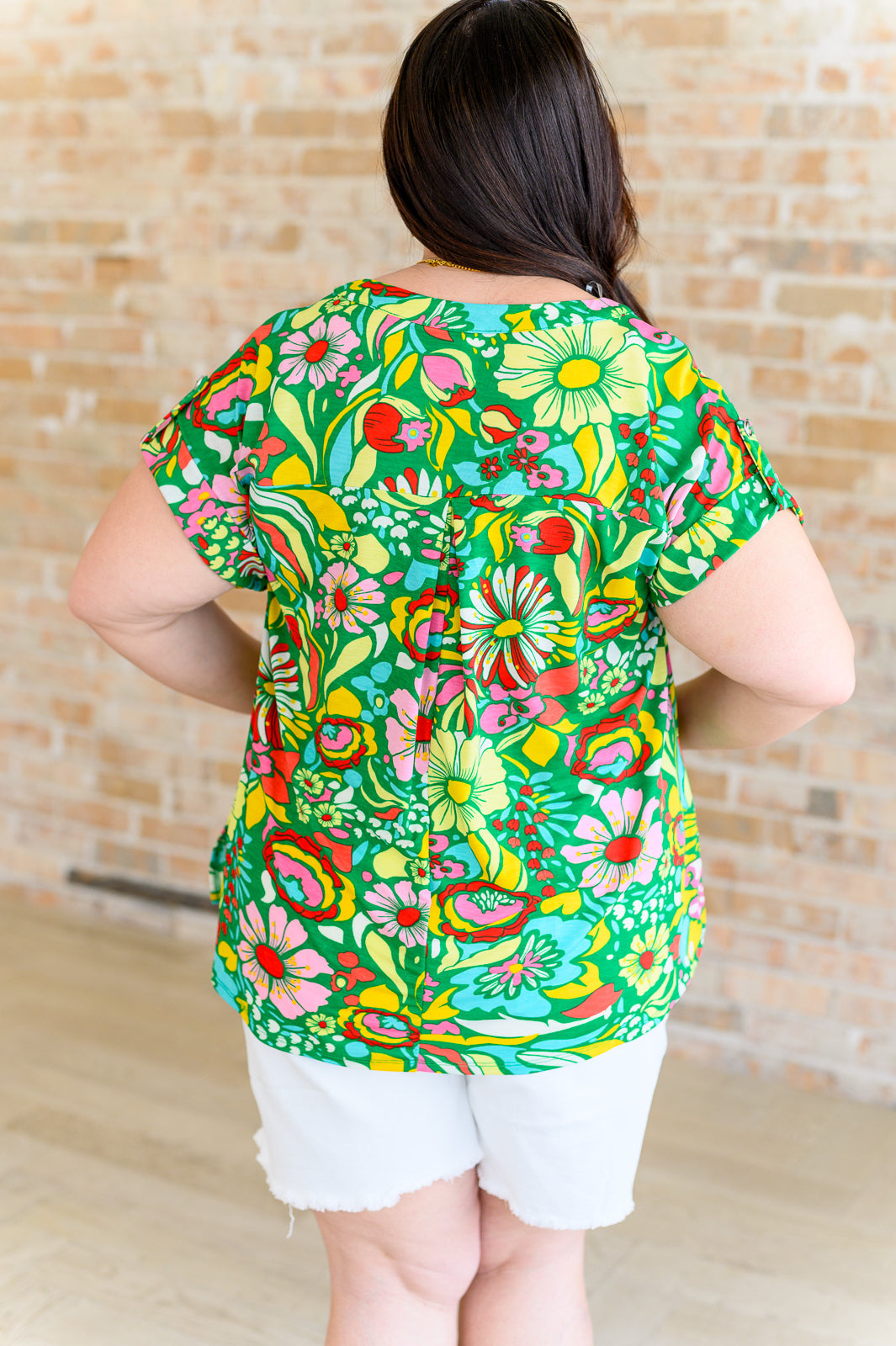 Lizzy Cap Sleeve Top in Retro Green Floral Tops Ave Shops   