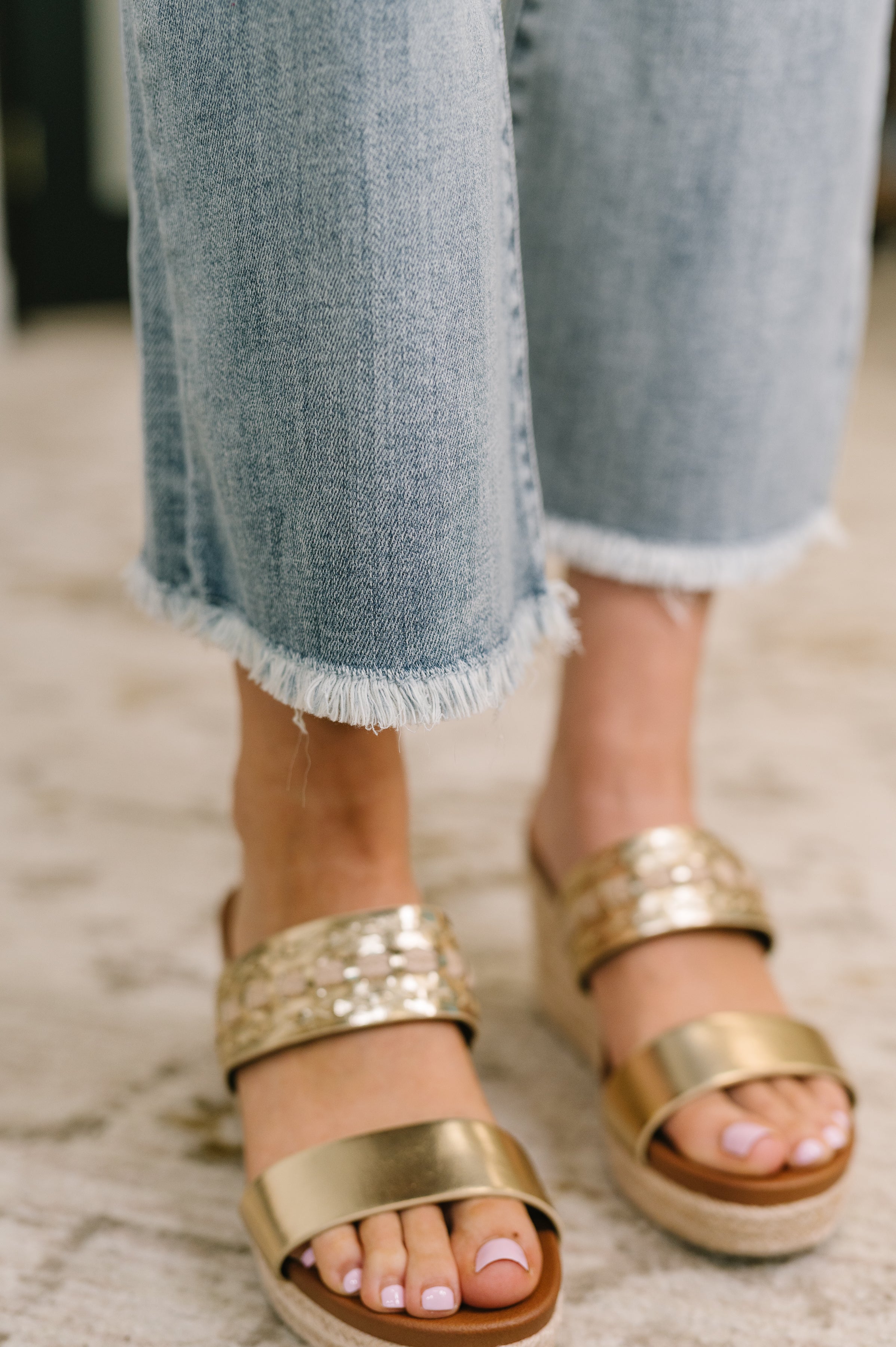 Judy Blue Mckaylee Mid Rise Kick Flare Jeans with Frayed Hem
