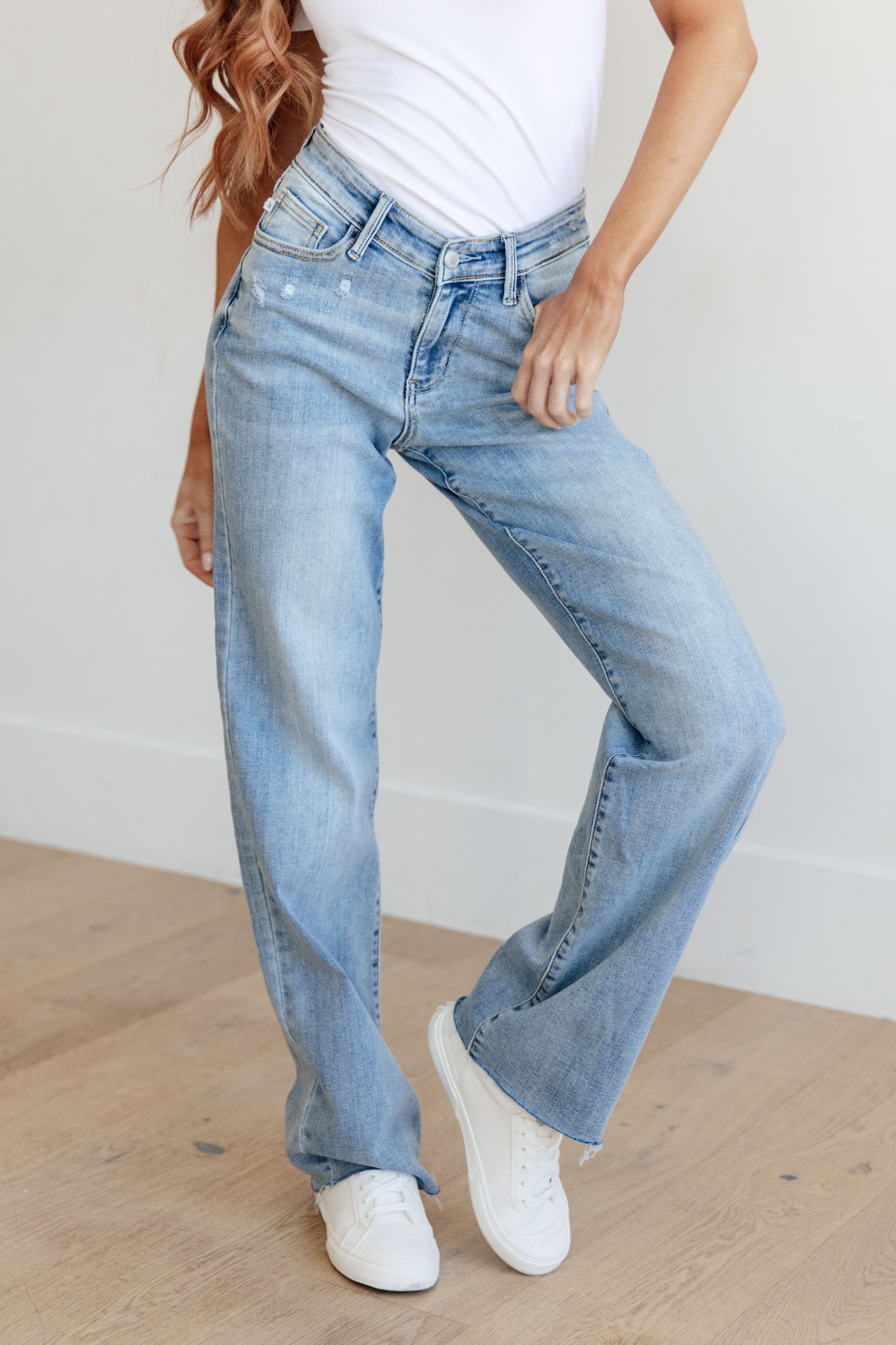 Mildred High Rise V Front Waistband Straight Jeans Womens Ave Shops   