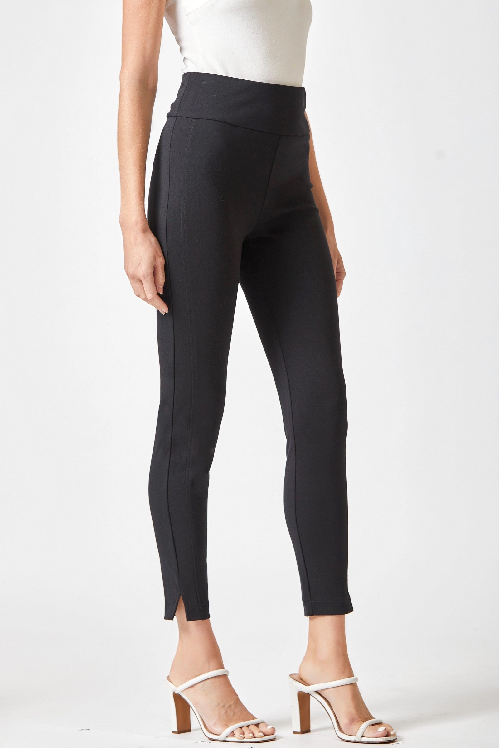 PREORDER: Magic Skinny Pants in Twelve Colors Womens Ave Shops   