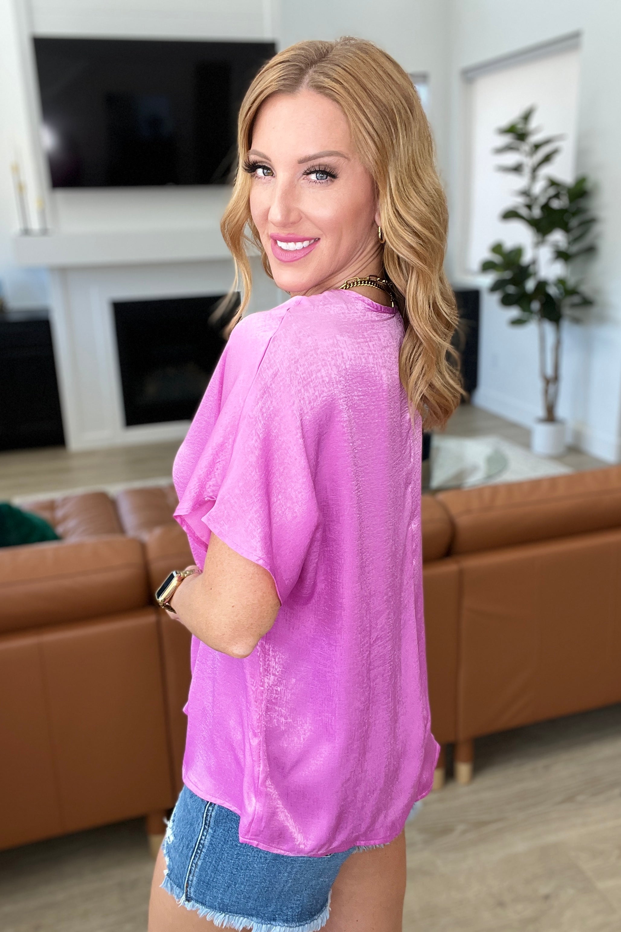 Pleat Front V-Neck Top in Spring Orchid Tops Ave Shops   