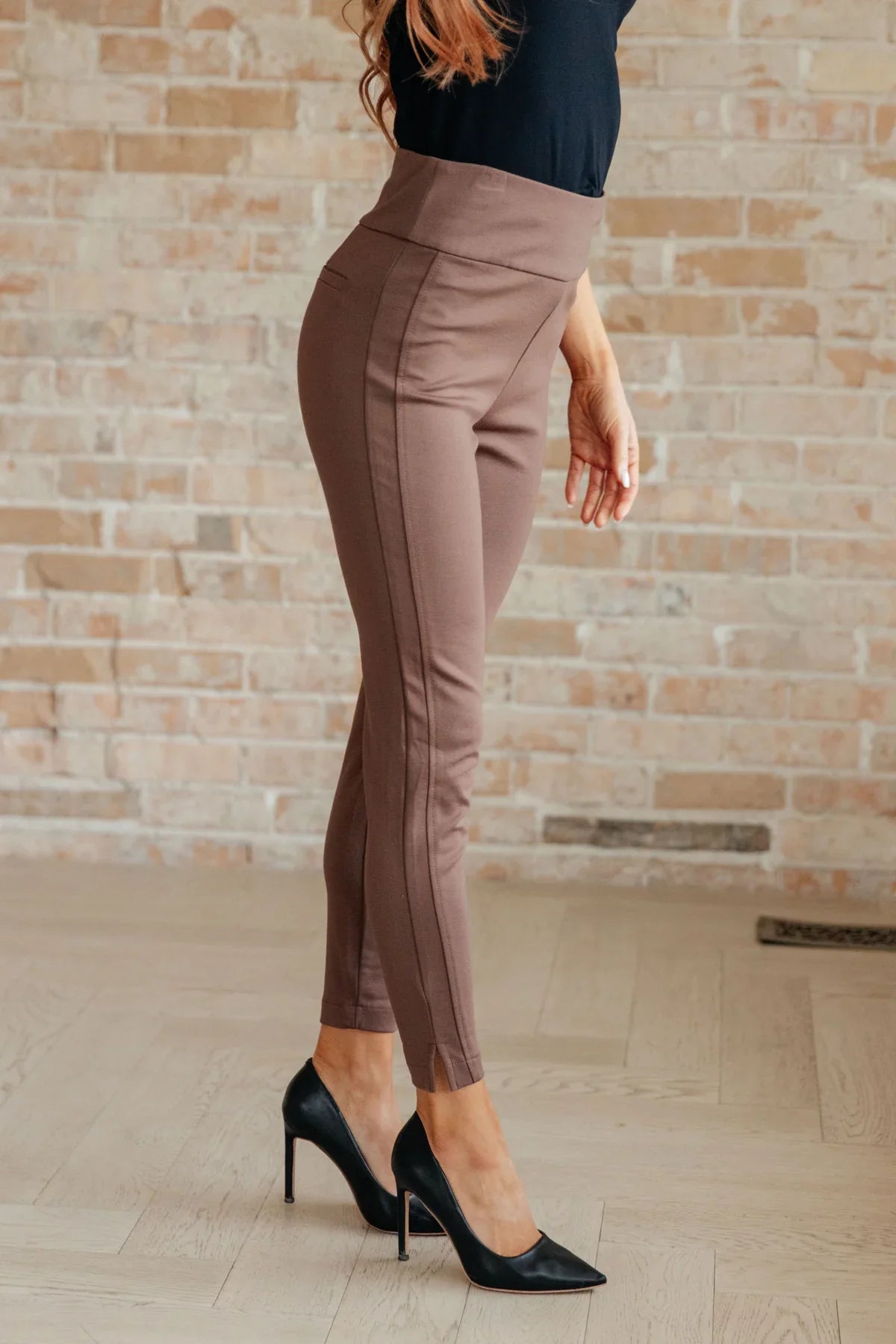 PREORDER: Magic Ankle Crop Skinny Pants in Twelve Colors Womens Ave Shops   