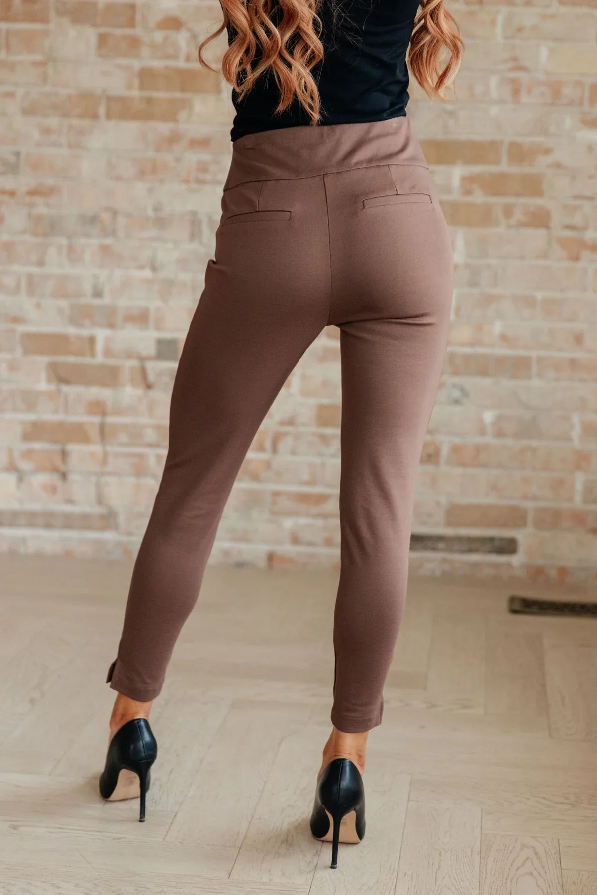 PREORDER: Magic Ankle Crop Skinny Pants in Twelve Colors Womens Ave Shops   