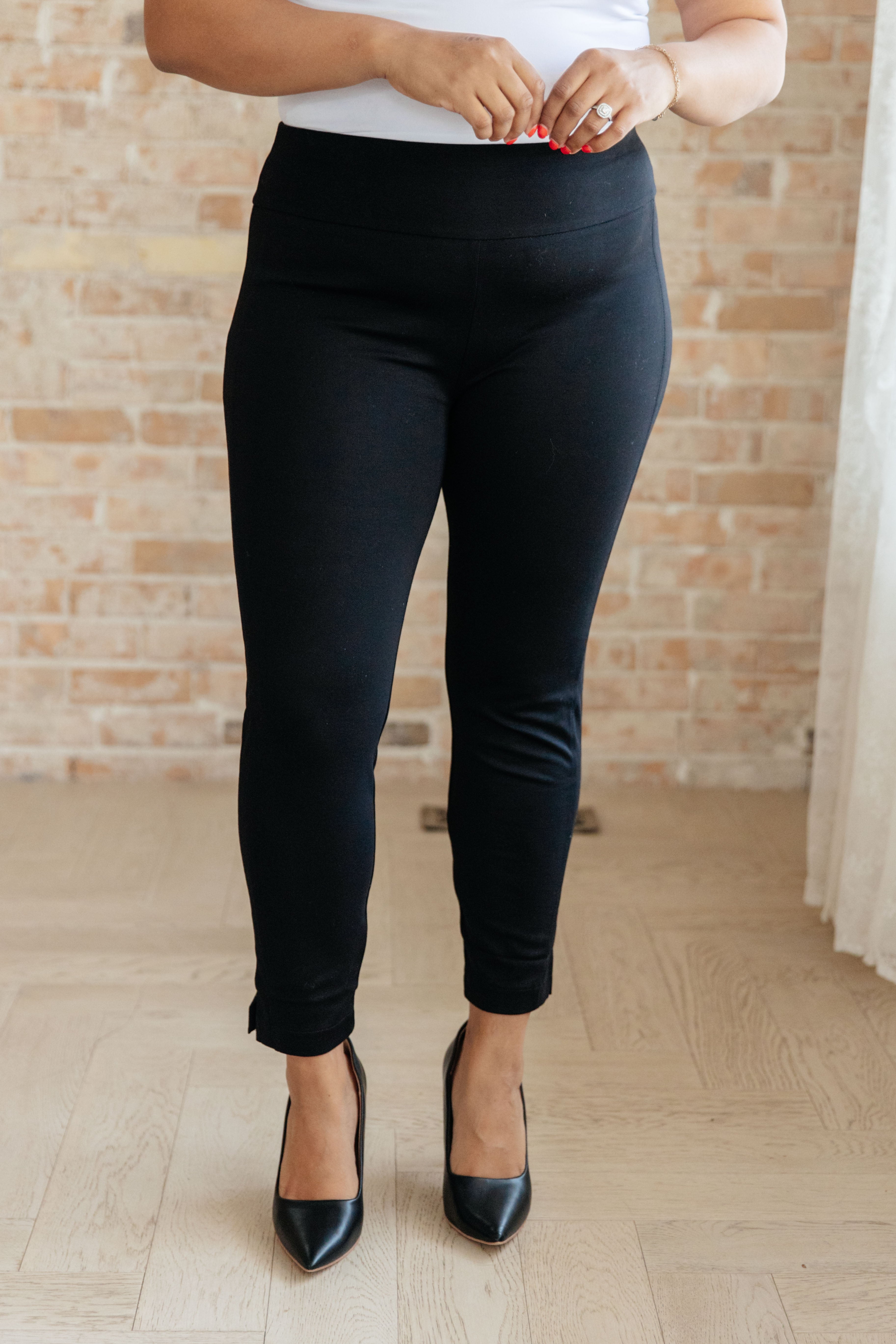 PREORDER: Magic Ankle Crop Skinny Pants in Twelve Colors Womens Ave Shops   