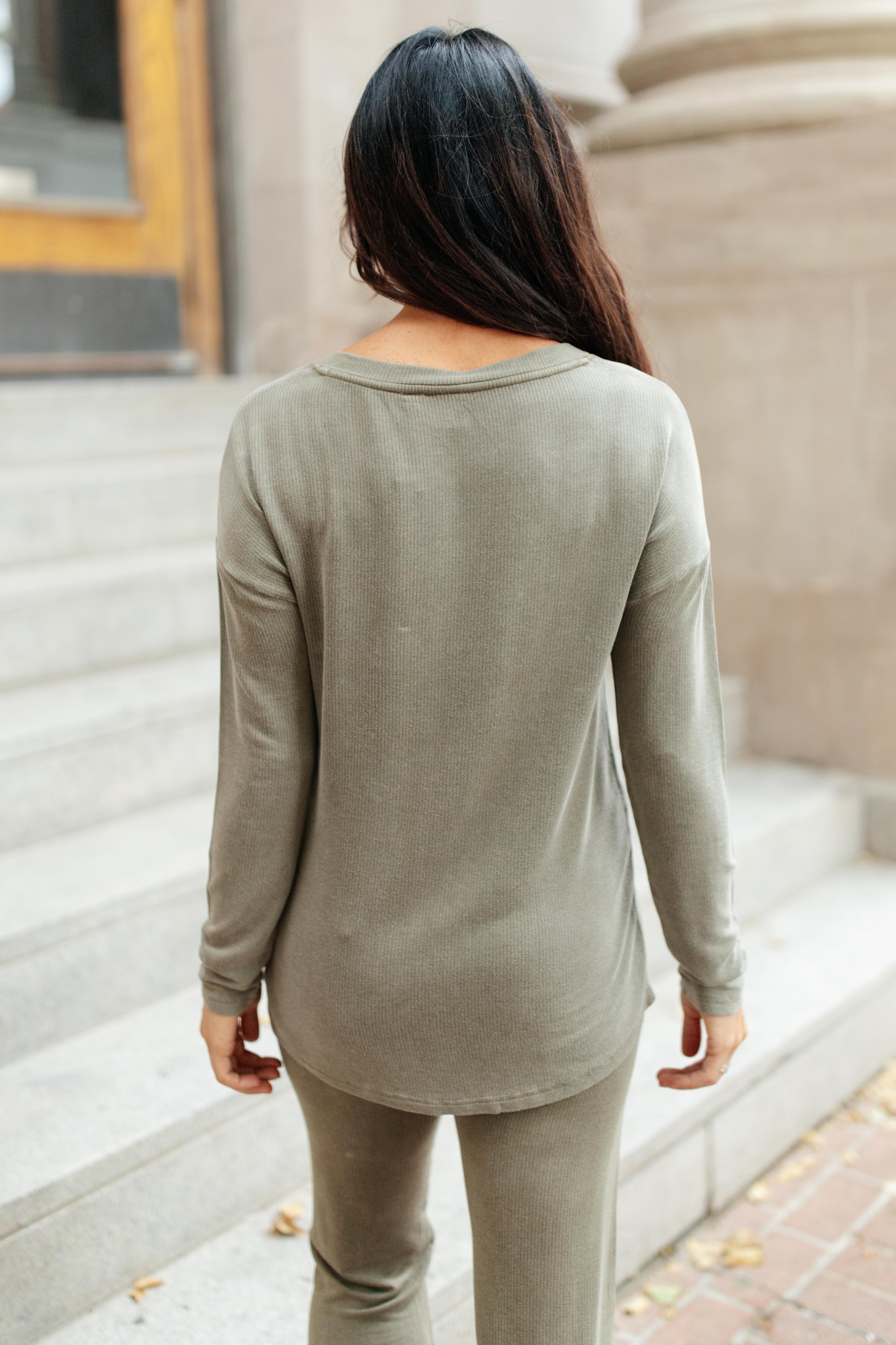 Essential Lounge Top in Mineral Wash Olive Womens Ave Shops   