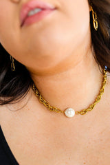 Ocean's Gold Shell Pendant Necklace Womens Ave Shops   
