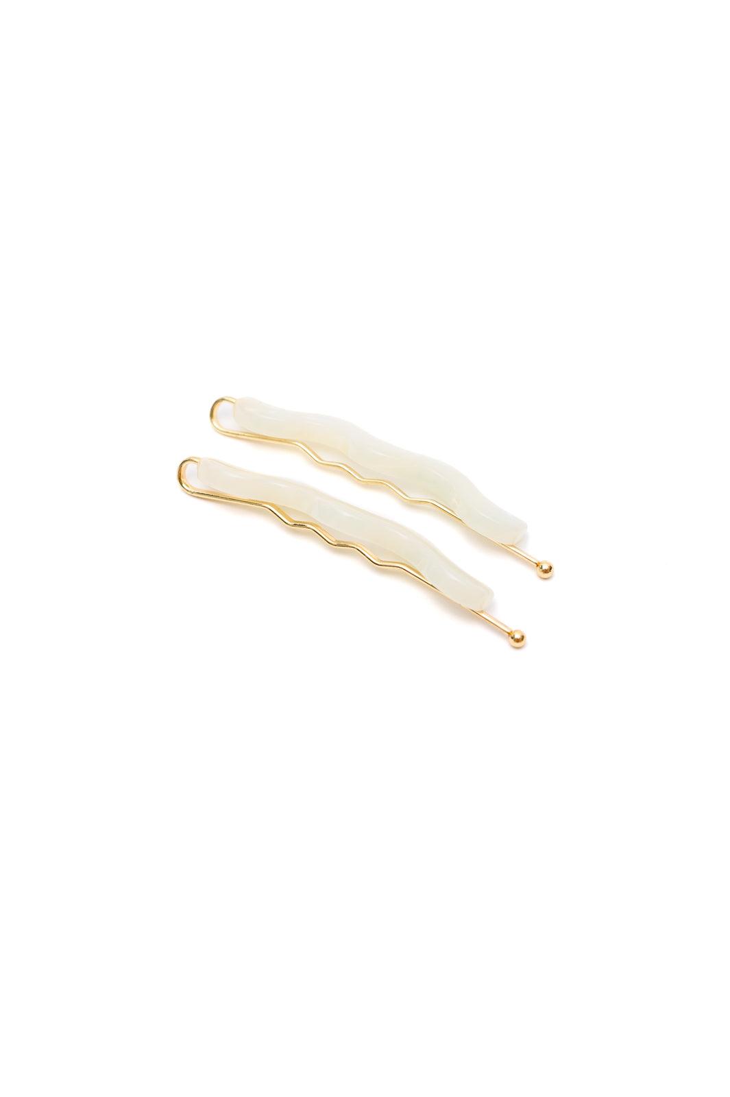 Sleek Waves Hair Clip in White Tortoise Womens Ave Shops   