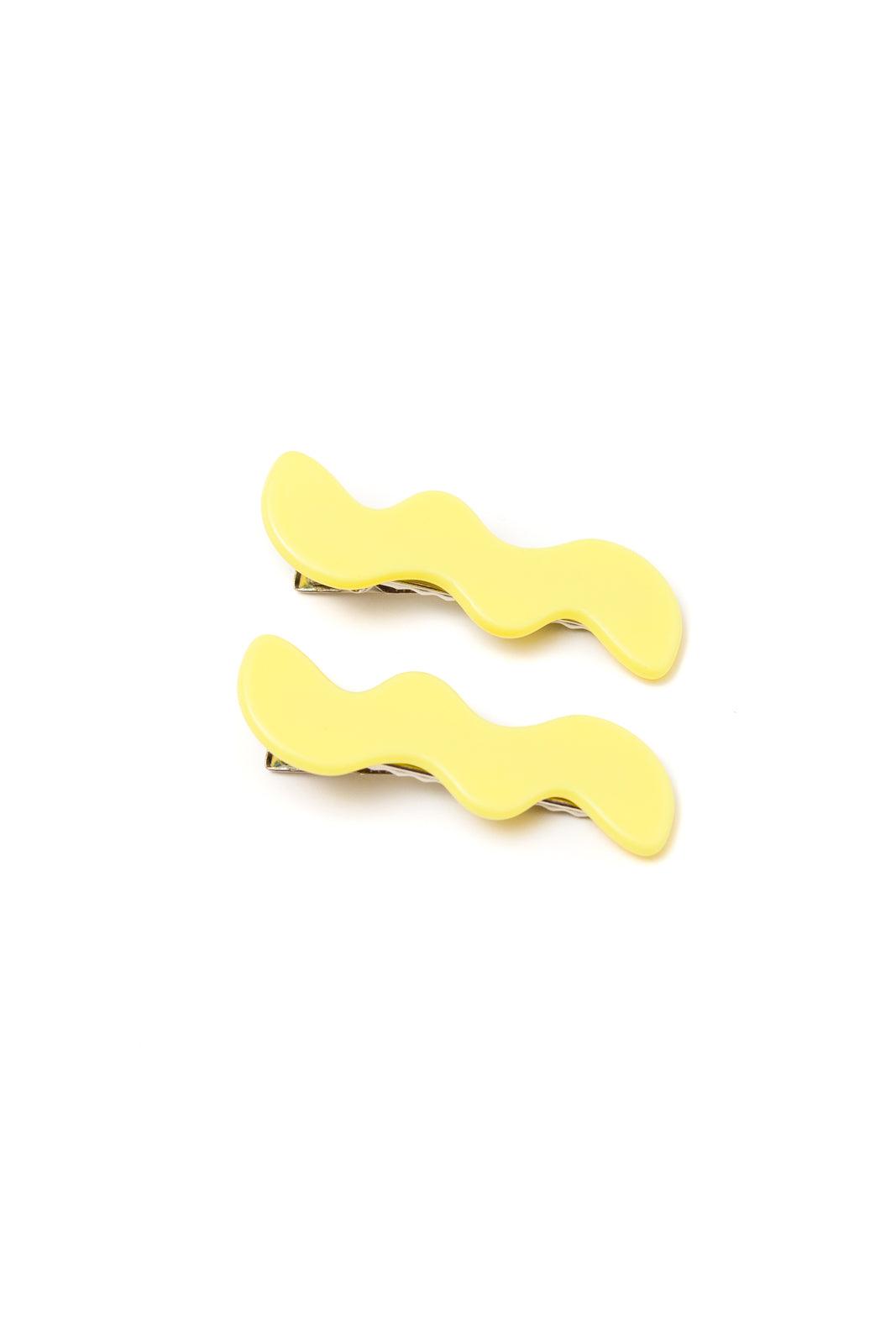 Wavy Clip Set in Yellow Womens Ave Shops   